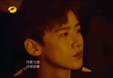 白敬亭惊现《歌手》观众席,成最帅男观众,他是为他而来的,他们俩也是